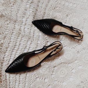 Trotters Signature “Kimberly” Leather Kitten Heel